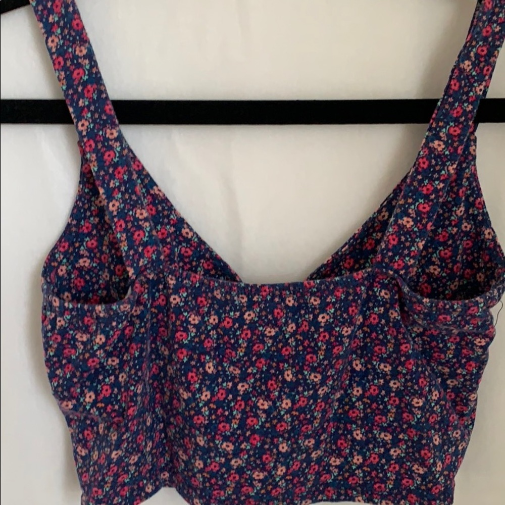 Floral patterned crop top - Picture 5 of 5